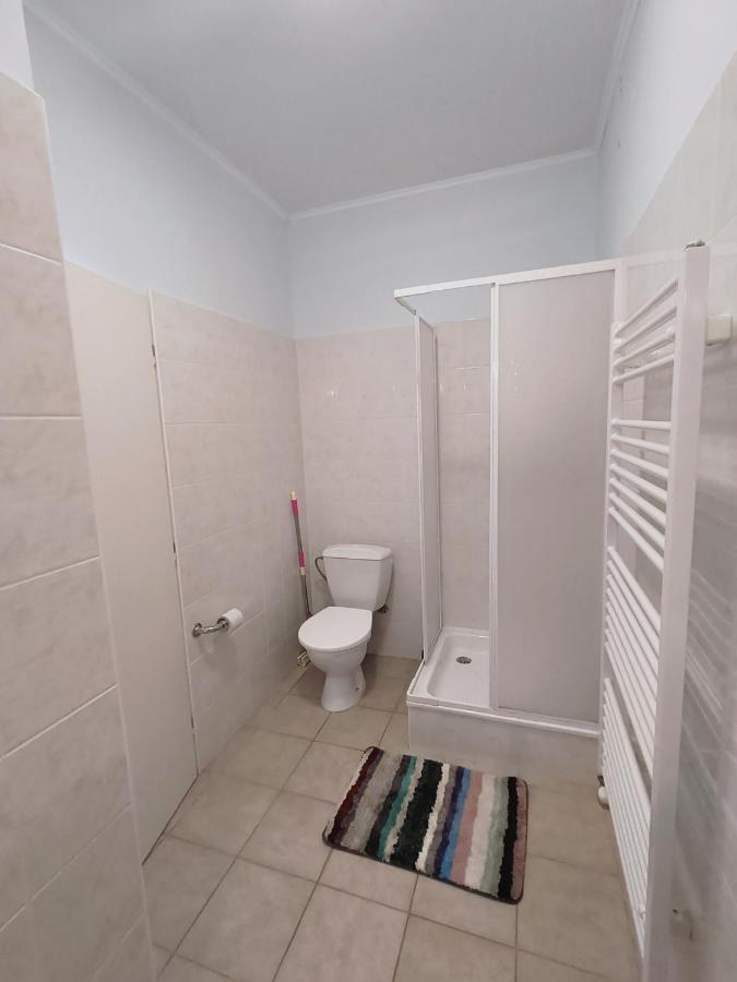Cozy Room With Garden In Bratislava Extérieur photo