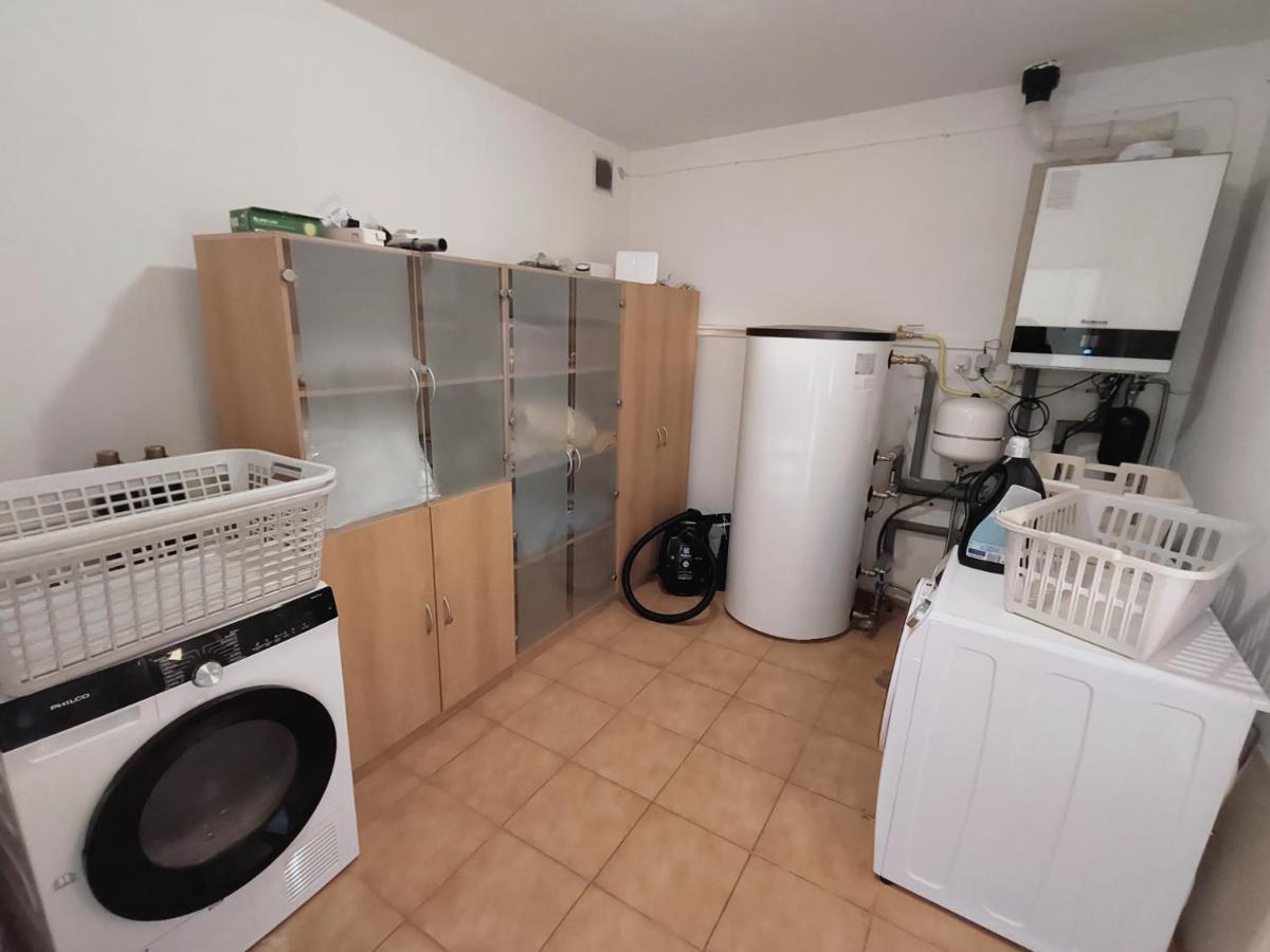 Cozy Room With Garden In Bratislava Extérieur photo