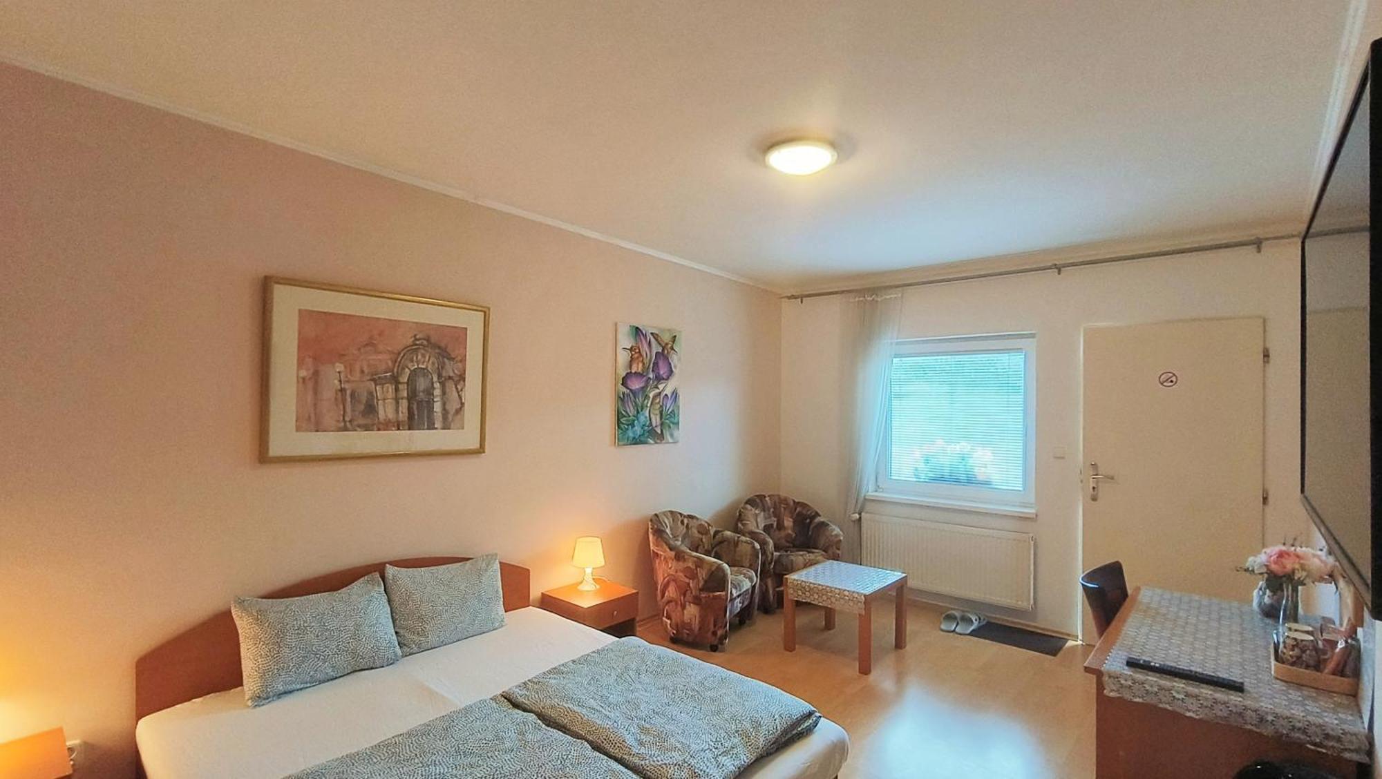 Cozy Room With Garden In Bratislava Extérieur photo