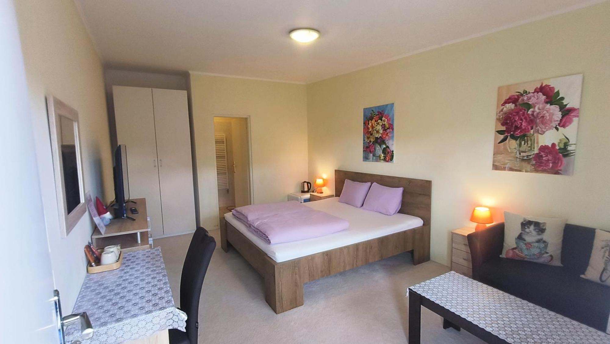Cozy Room With Garden In Bratislava Extérieur photo